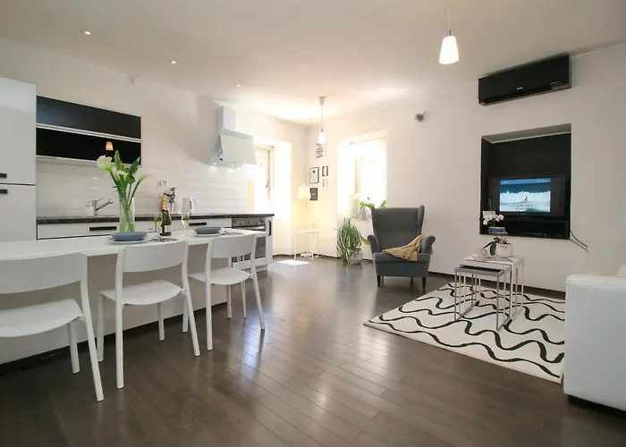 Carrera Corner Διαμέρισμα *