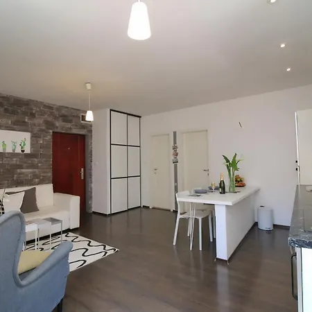 Carrera Corner Apartment *