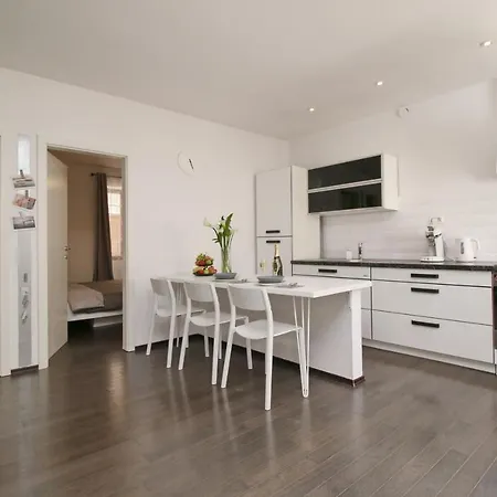 Carrera Corner Apartment